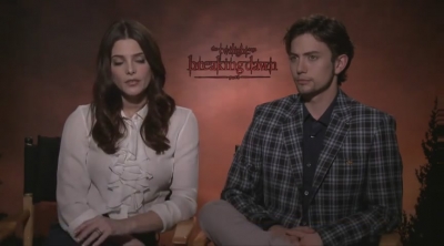 Ashley-Greene-dot-nl_BreakingDawnInterview-Hollywoodcom0019.jpg