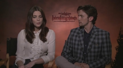 Ashley-Greene-dot-nl_BreakingDawnInterview-Hollywoodcom0030.jpg