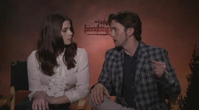 Ashley-Greene-dot-nl_BreakingDawnInterview-Hollywoodcom0078.jpg