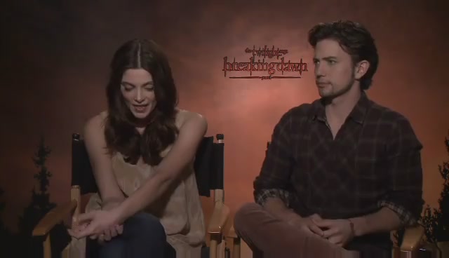 Ashley-Greene-dot-nl_BreakingDawnInterview-LoveFilm0015.jpg