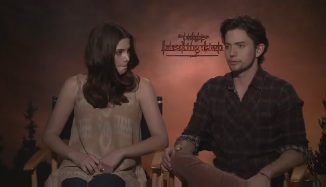 Ashley-Greene-dot-nl_BreakingDawnInterview-LoveFilm0060.jpg