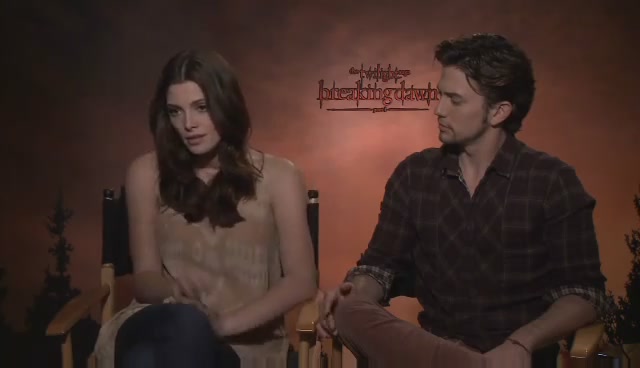 Ashley-Greene-dot-nl_BreakingDawnInterview-LoveFilm0106.jpg