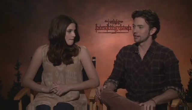 Ashley-Greene-dot-nl_BreakingDawnInterview-LoveFilm0112.jpg