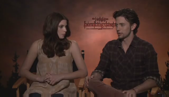 Ashley-Greene-dot-nl_BreakingDawnInterview-LoveFilm0115.jpg