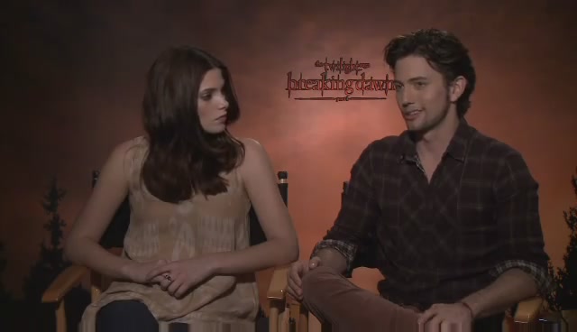 Ashley-Greene-dot-nl_BreakingDawnInterview-LoveFilm0123.jpg
