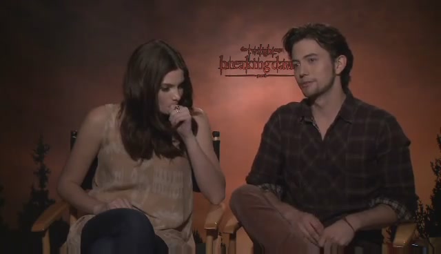 Ashley-Greene-dot-nl_BreakingDawnInterview-LoveFilm0136.jpg