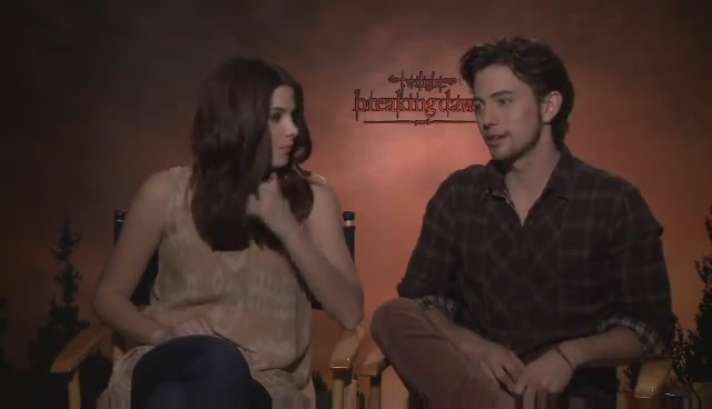 Ashley-Greene-dot-nl_BreakingDawnInterview-LoveFilm0137.jpg