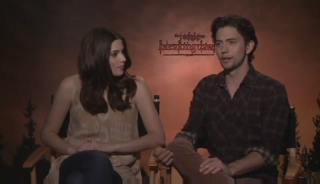 Ashley-Greene-dot-nl_BreakingDawnInterview-LoveFilm0140.jpg