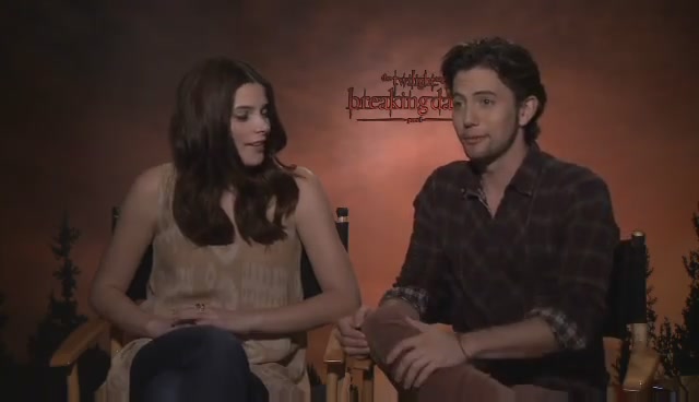 Ashley-Greene-dot-nl_BreakingDawnInterview-LoveFilm0142.jpg