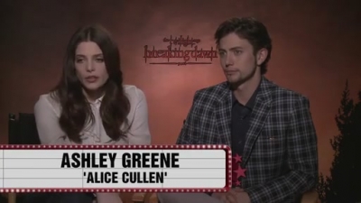 Ashley-Greene-dot-nl_BreakingDawnInterview-Moviefone2-0006.jpg