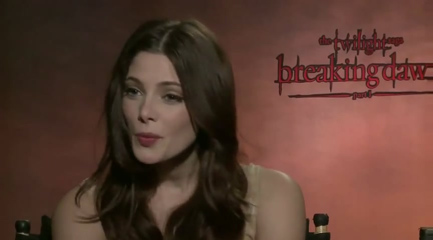 Ashley-Greene-dot-nl_BreakingDawnInterview-NovaFM0092.jpg Ashley-Greene-dot-nl_BreakingDawnInterview-NovaFM0092.jpg