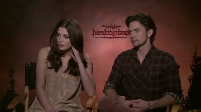 Ashley-Greene-dot-nl_BreakingDawnInterview-NovaFM0018.jpg