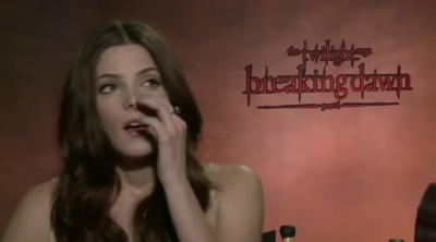 Ashley-Greene-dot-nl_BreakingDawnInterview-NovaFM0080.jpg