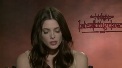 Ashley-Greene-dot-nl_BreakingDawnInterview-NovaFM0097.jpg