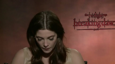 Ashley-Greene-dot-nl_BreakingDawnInterview-NovaFM0102.jpg