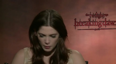 Ashley-Greene-dot-nl_BreakingDawnInterview-NovaFM0104.jpg