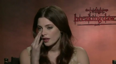 Ashley-Greene-dot-nl_BreakingDawnInterview-NovaFM0116.jpg