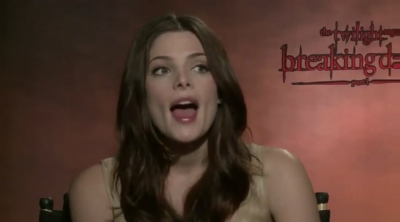 Ashley-Greene-dot-nl_BreakingDawnInterview-NovaFM0152.jpg