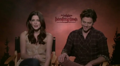 Ashley-Greene-dot-nl_BreakingDawnInterview-NovaFM0167.jpg