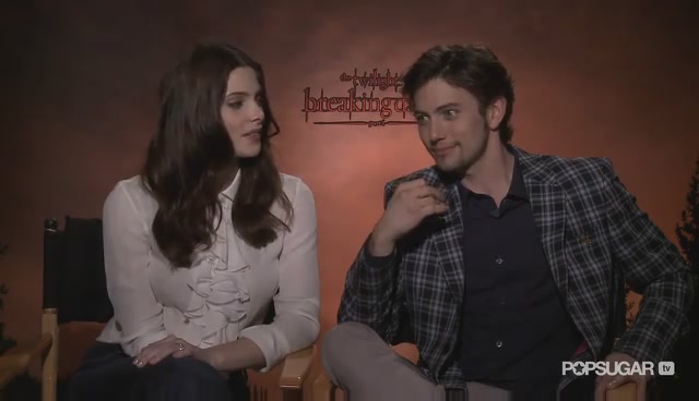Ashley-Greene-dot-nl_BreakingDawnInterview-PopSugarTV0045.jpg