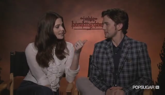 Ashley-Greene-dot-nl_BreakingDawnInterview-PopSugarTV0059.jpg