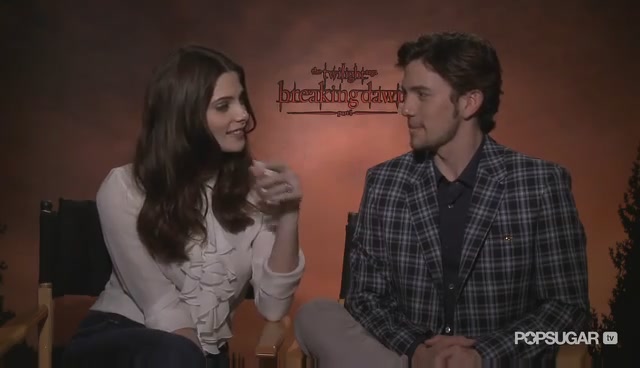 Ashley-Greene-dot-nl_BreakingDawnInterview-PopSugarTV0060.jpg