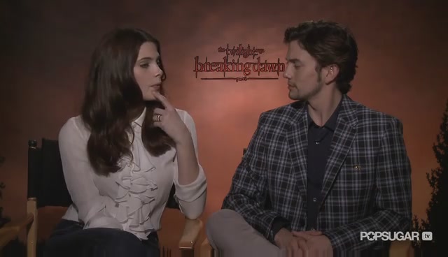 Ashley-Greene-dot-nl_BreakingDawnInterview-PopSugarTV0092.jpg