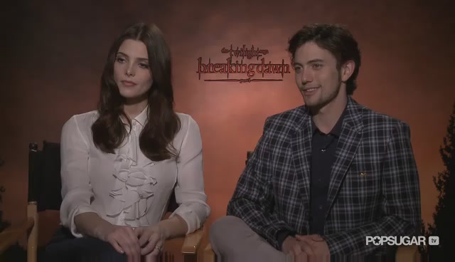 Ashley-Greene-dot-nl_BreakingDawnInterview-PopSugarTV0148.jpg