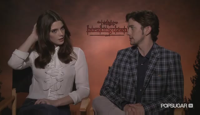 Ashley-Greene-dot-nl_BreakingDawnInterview-PopSugarTV0153.jpg