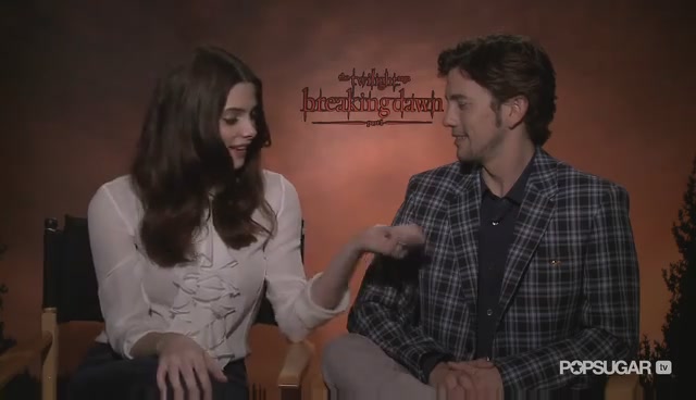 Ashley-Greene-dot-nl_BreakingDawnInterview-PopSugarTV0159.jpg