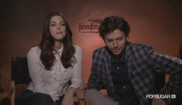 Ashley-Greene-dot-nl_BreakingDawnInterview-PopSugarTV0167.jpg