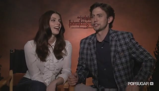 Ashley-Greene-dot-nl_BreakingDawnInterview-PopSugarTV0168.jpg