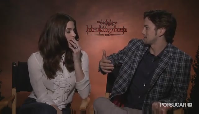 Ashley-Greene-dot-nl_BreakingDawnInterview-PopSugarTV0178.jpg