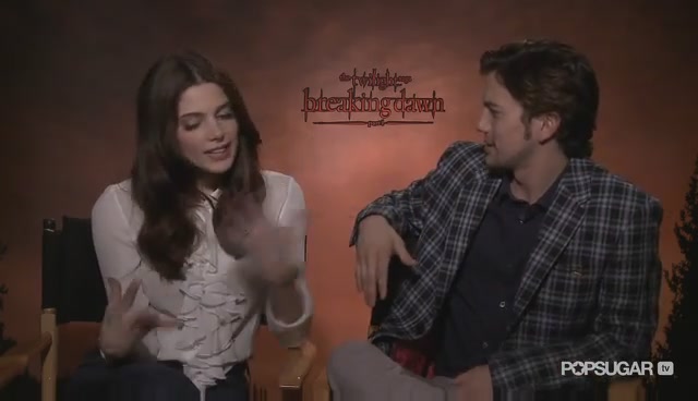 Ashley-Greene-dot-nl_BreakingDawnInterview-PopSugarTV0179.jpg