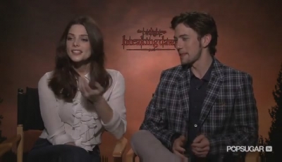 Ashley-Greene-dot-nl_BreakingDawnInterview-PopSugarTV0051.jpg