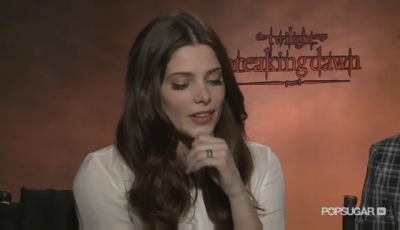 Ashley-Greene-dot-nl_BreakingDawnInterview-PopSugarTV0054.jpg