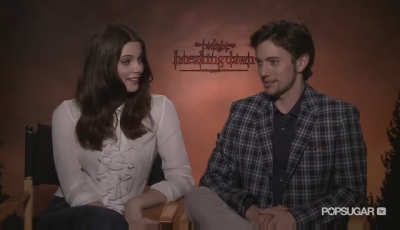 Ashley-Greene-dot-nl_BreakingDawnInterview-PopSugarTV0072.jpg