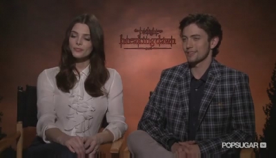 Ashley-Greene-dot-nl_BreakingDawnInterview-PopSugarTV0149.jpg