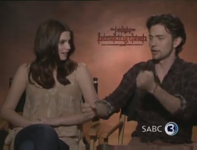 Ashley-Greene-dot-nl_BreakingDawnInterview-SABC2-0030.jpg