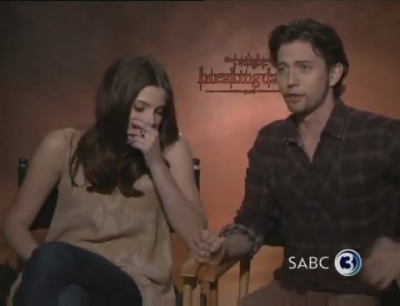 Ashley-Greene-dot-nl_BreakingDawnInterview-SABC2-0041.jpg