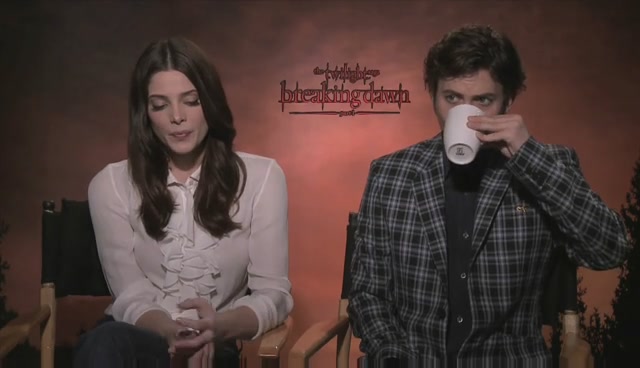 Ashley-Greene-dot-nl_BreakingDawnInterview-TeenCom0017.jpg Ashley-Greene-dot-nl_BreakingDawnInterview-TeenCom0017.jpg