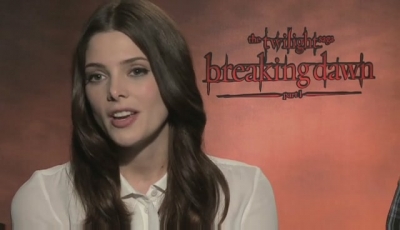 Ashley-Greene-dot-nl_BreakingDawnInterview-TeenCom0014.jpg