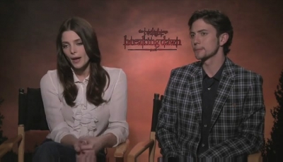 Ashley-Greene-dot-nl_BreakingDawnInterview-TeenCom0024.jpg