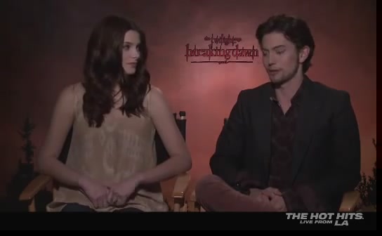 Ashley-Greene-dot-nl_BreakingDawnInterview-TheHotHitsLA0012.jpg Ashley-Greene-dot-nl_BreakingDawnInterview-TheHotHitsLA0012.jpg
