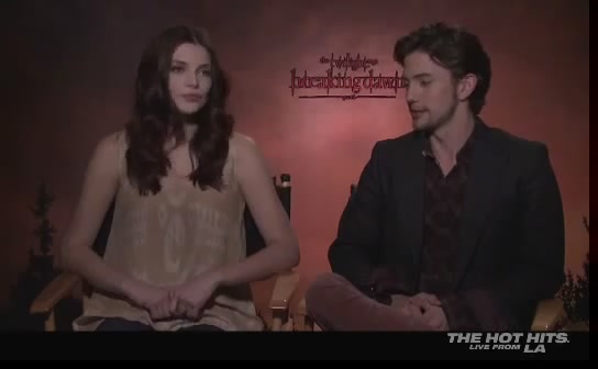 Ashley-Greene-dot-nl_BreakingDawnInterview-TheHotHitsLA0014.jpg Ashley-Greene-dot-nl_BreakingDawnInterview-TheHotHitsLA0014.jpg