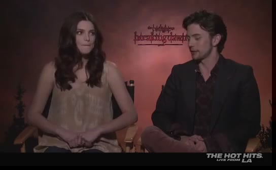 Ashley-Greene-dot-nl_BreakingDawnInterview-TheHotHitsLA0015.jpg Ashley-Greene-dot-nl_BreakingDawnInterview-TheHotHitsLA0015.jpg