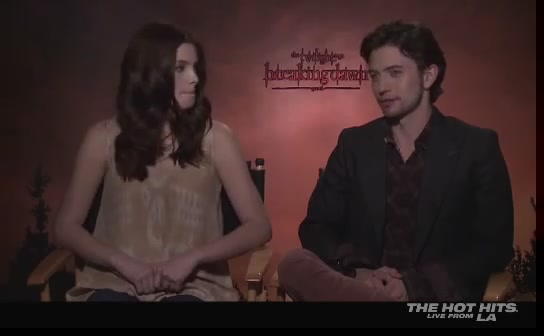 Ashley-Greene-dot-nl_BreakingDawnInterview-TheHotHitsLA0016.jpg Ashley-Greene-dot-nl_BreakingDawnInterview-TheHotHitsLA0016.jpg