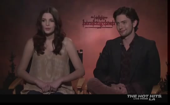 Ashley-Greene-dot-nl_BreakingDawnInterview-TheHotHitsLA0017.jpg Ashley-Greene-dot-nl_BreakingDawnInterview-TheHotHitsLA0017.jpg