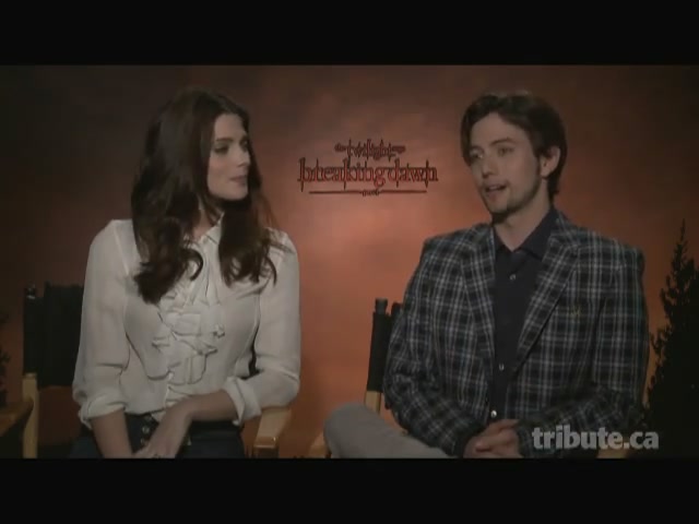 Ashley-Greene-dot-nl_BreakingDawnInterview-TributeMovies0028.jpg