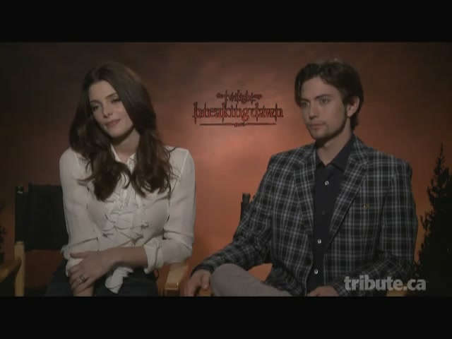 Ashley-Greene-dot-nl_BreakingDawnInterview-TributeMovies0076.jpg